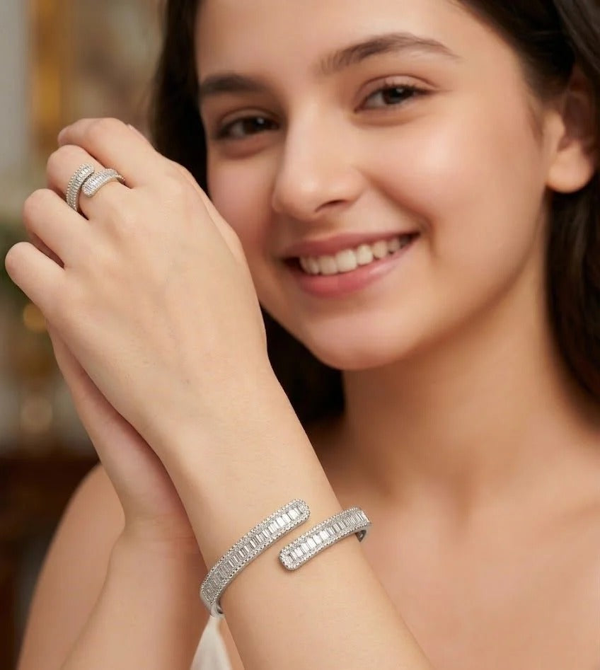 Infinity Oval Luxe Kada Set